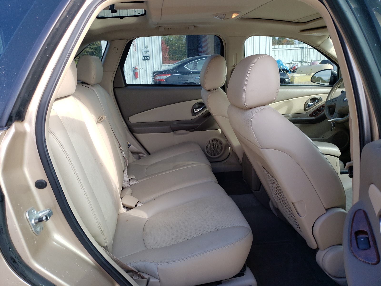 Photo 6 from auction – 2004 CHEVROLET MALIBU MAX with VIN 1G1ZU64884F220755