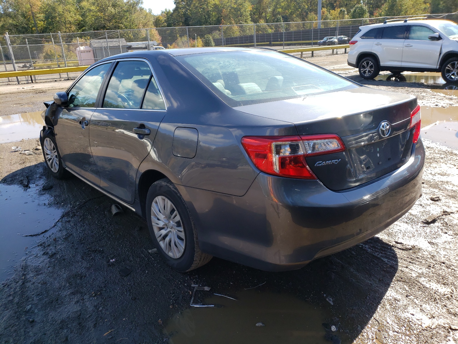 Photo 3 from auction – 2012 TOYOTA CAMRY BASE with VIN 4T4BF1FK1CR263425