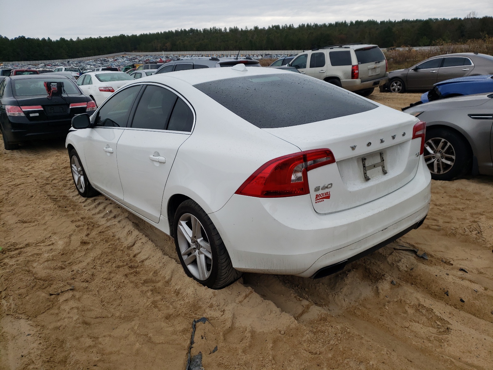 Photo 3 from auction – 2015 VOLVO S60 PREMIE with VIN YV140MFB0F1308171