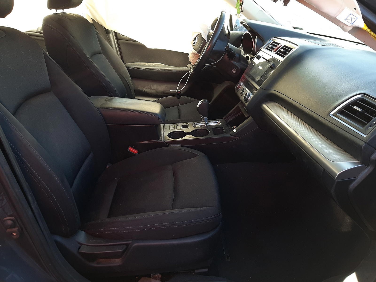 Photo 5 from auction – 2016 SUBARU LEGACY 2.5 with VIN 4S3BNAC67G3060916