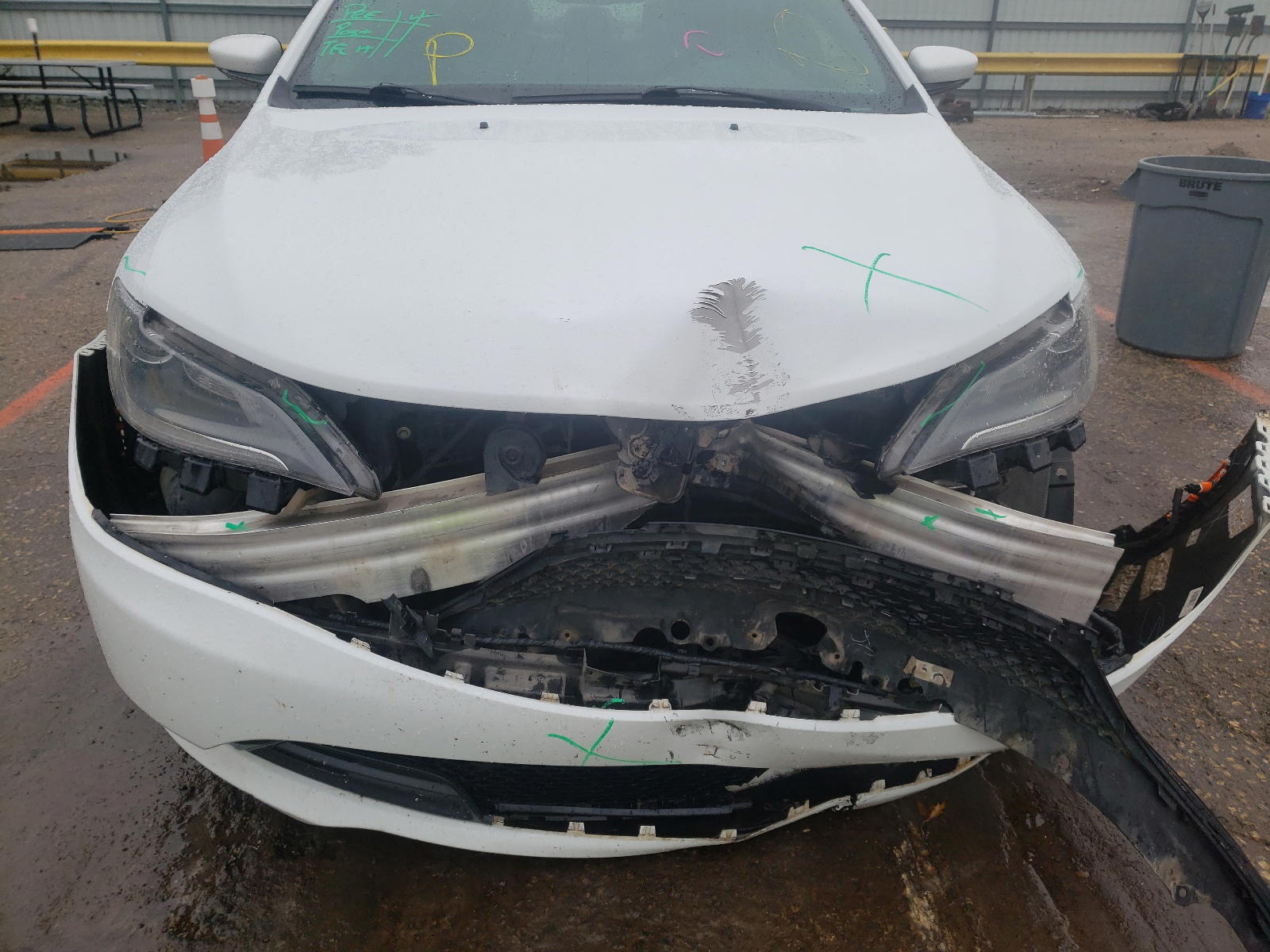 Photo 9 from auction – 2015 CHRYSLER 200 S with VIN 1C3CCCBG5FN542937