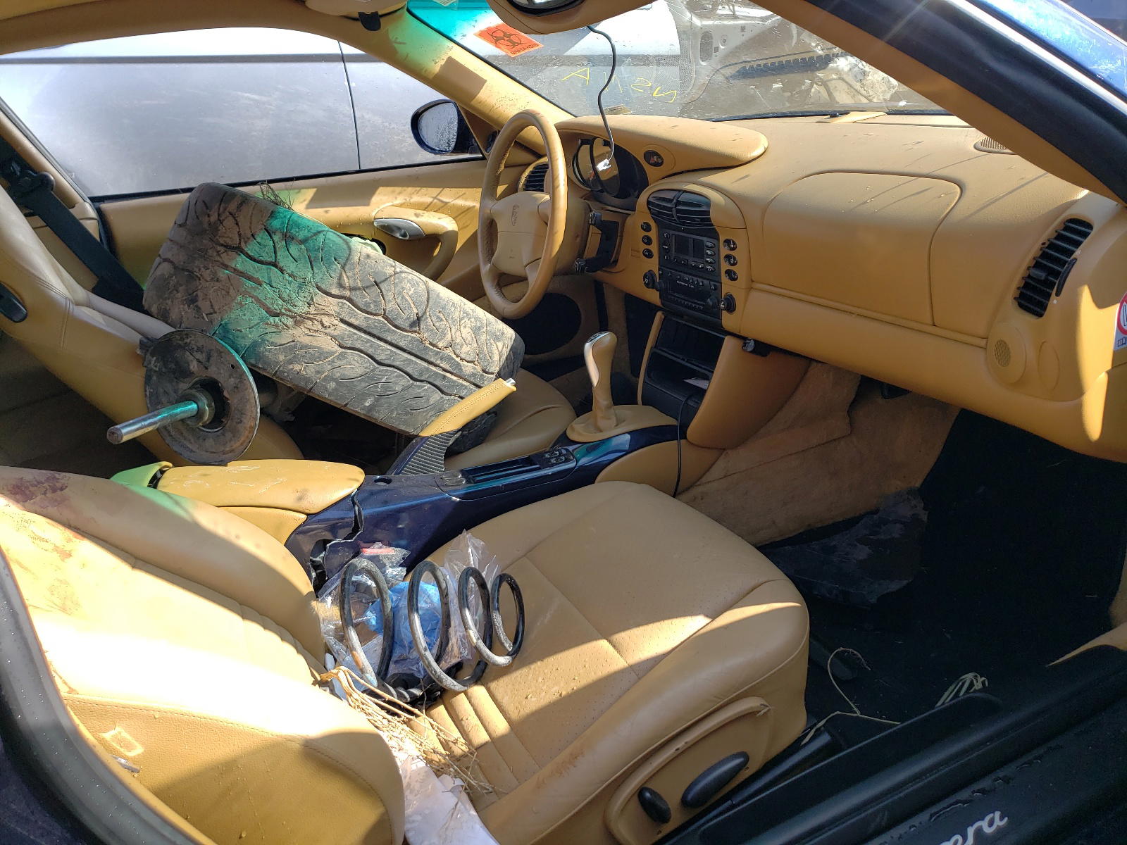 Photo 5 from auction – 2000 PORSCHE 911 CARRER with VIN WP0AA2995YS620695