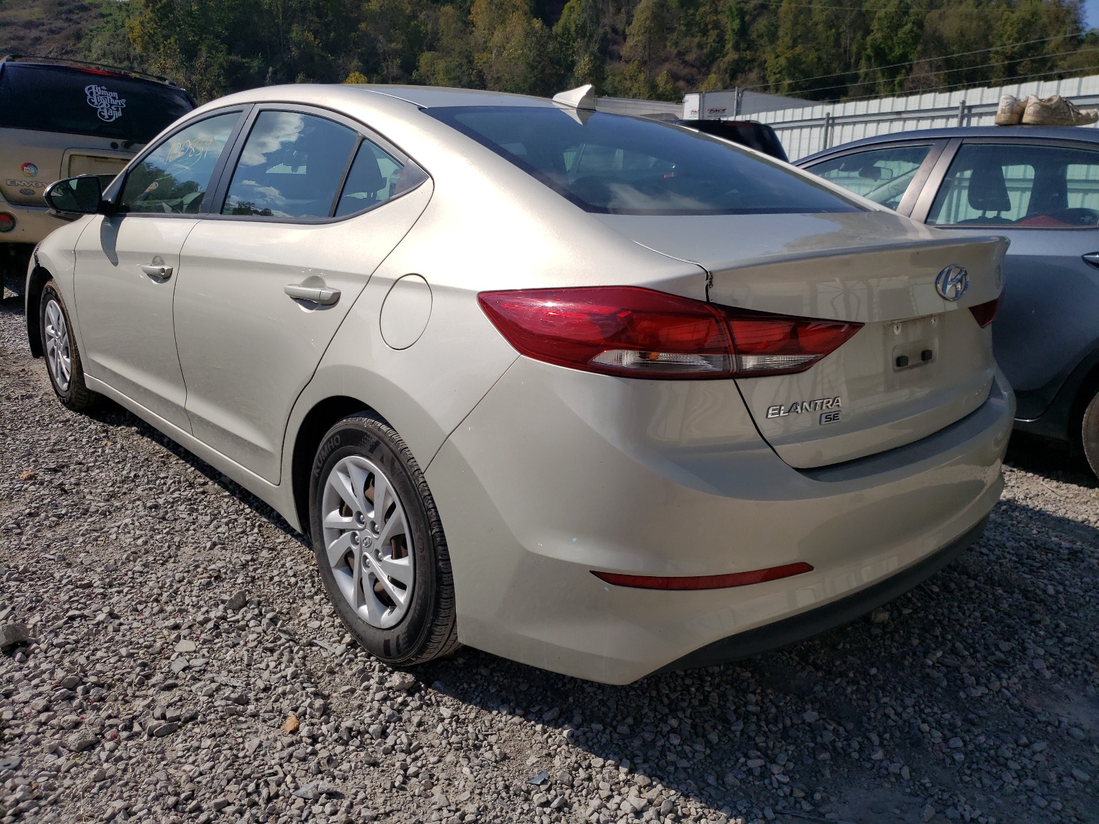 Photo 3 from auction – 2017 HYUNDAI ELANTRA SE with VIN 5NPD74LF7HH069786