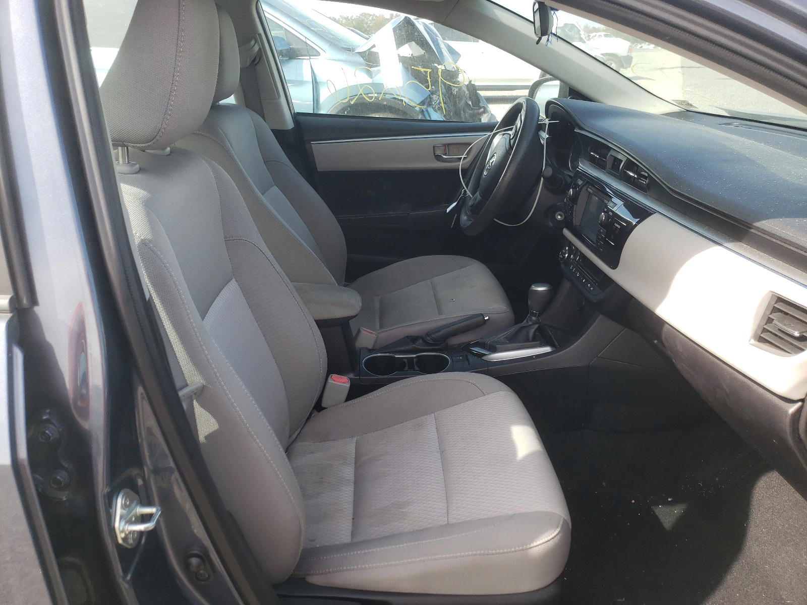 Photo 5 from auction – 2014 TOYOTA COROLLA L with VIN 2T1BURHE6EC099759