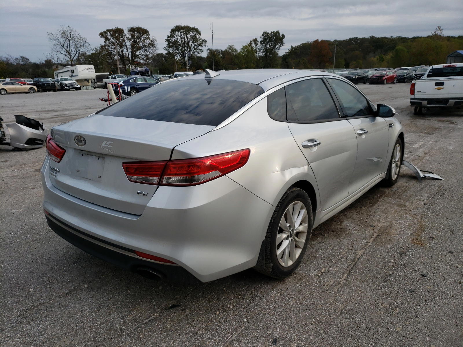 Photo 4 from auction – 2016 KIA OPTIMA EX with VIN 5XXGU4L30GG117862