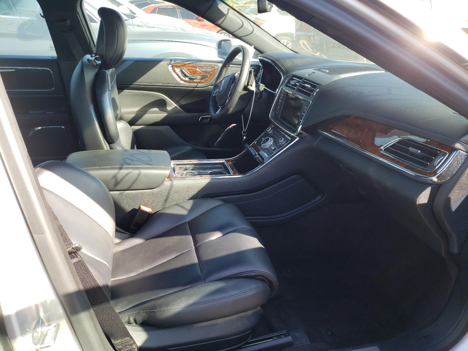 Photo 5 from auction – 2018 LINCOLN CONTINENTA with VIN 1LN6L9PK3J5606048