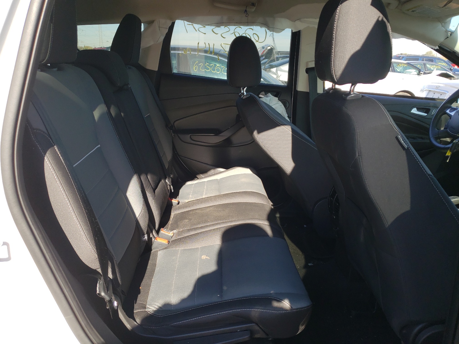 Photo 6 from auction – 2015 FORD ESCAPE SE with VIN 1FMCU9GX2FUA82805