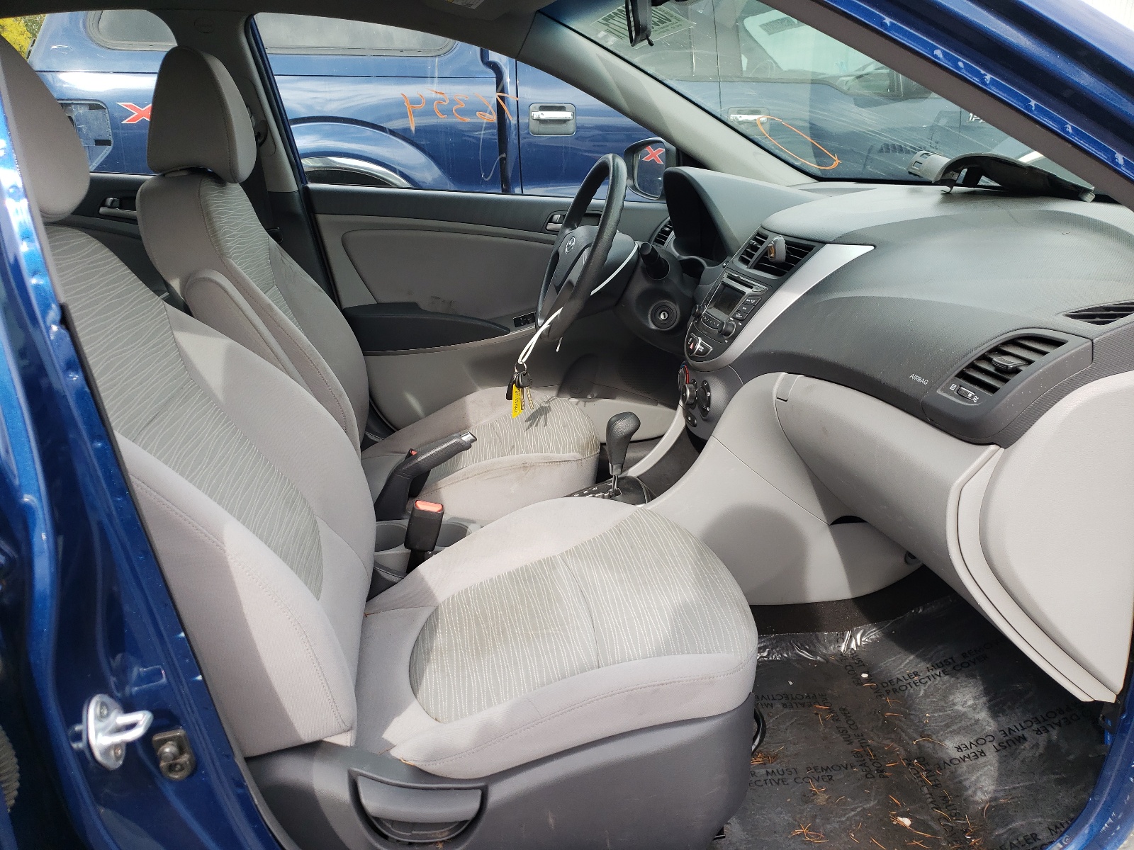 Photo 5 from auction – 2017 HYUNDAI ACCENT SE with VIN KMHCT4AE0HU300899
