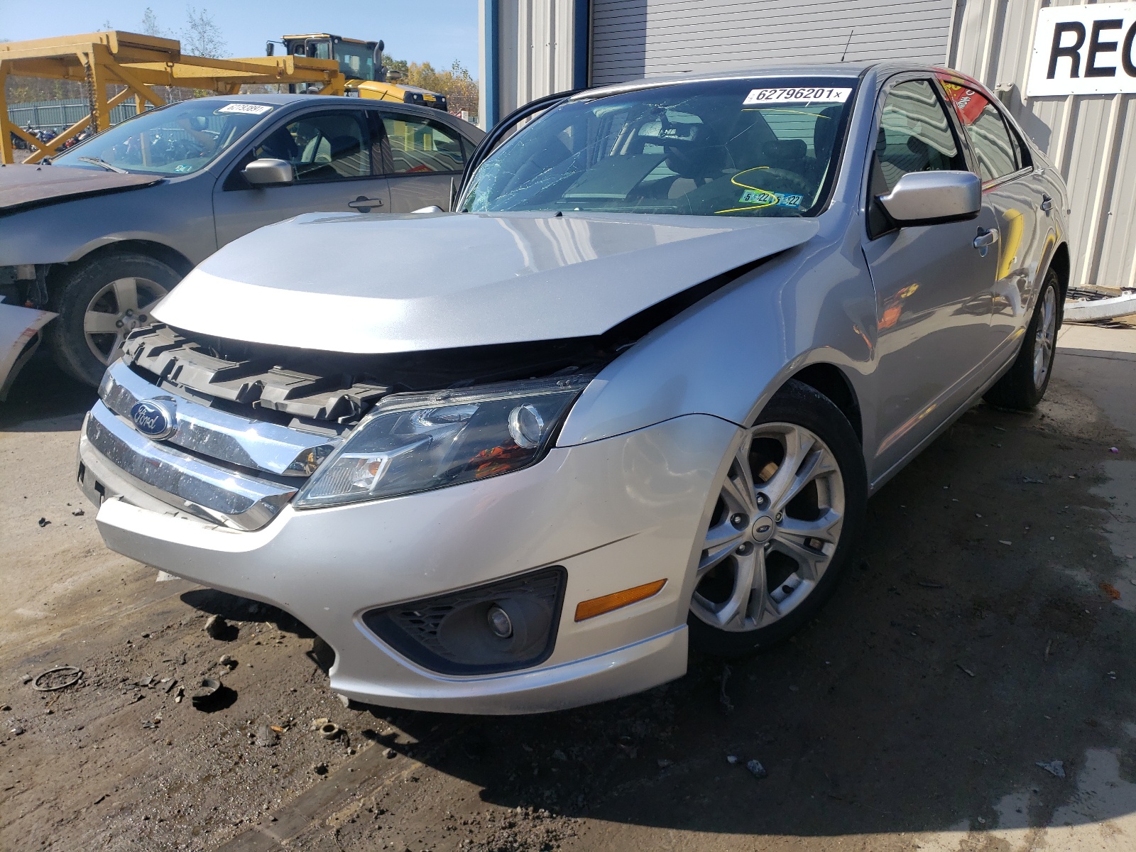 Photo 2 from auction – 2012 FORD FUSION SE with VIN 3FAHP0HA3CR353094