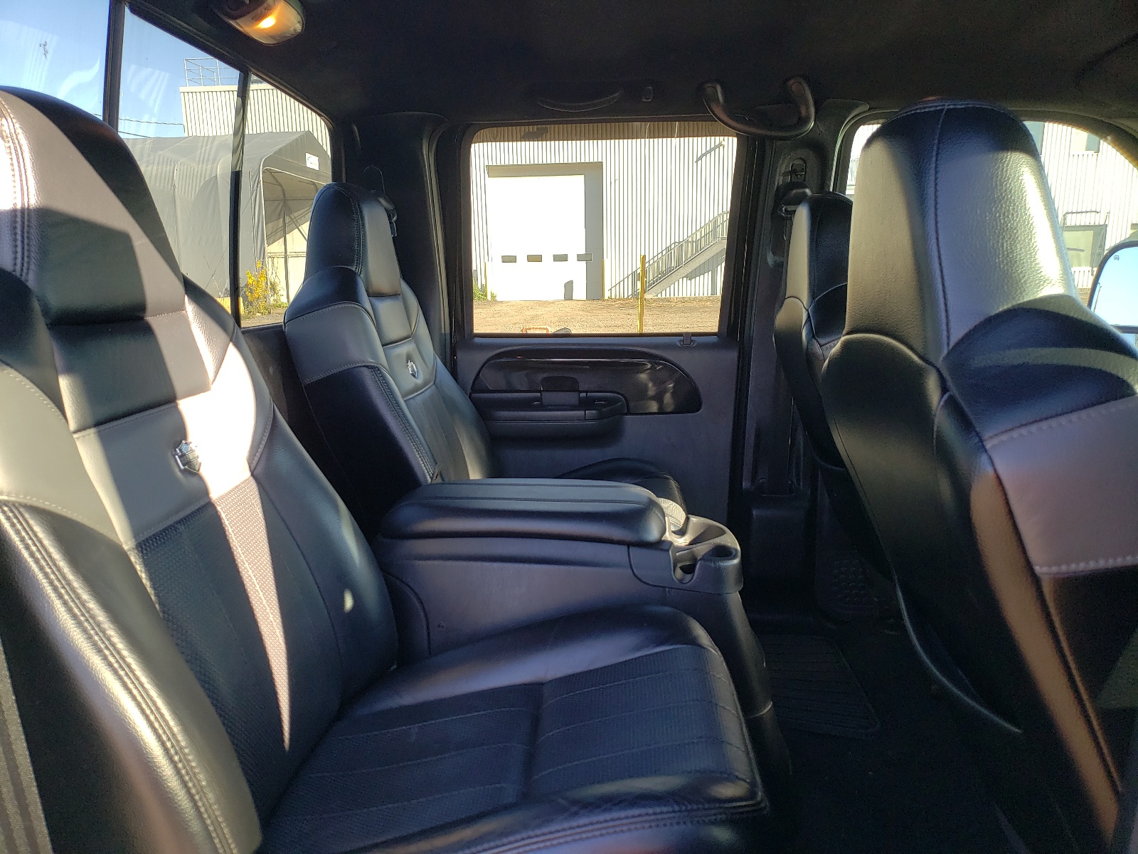 Photo 6 from auction – 2005 FORD F250 SUPER with VIN 1FTSW21P45EB83928