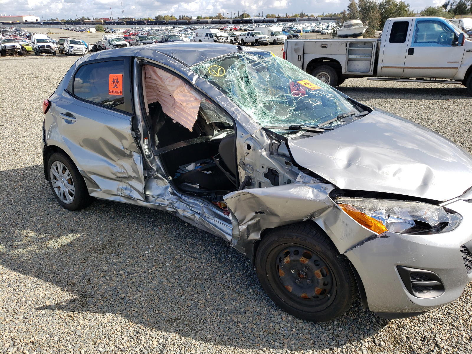 Photo 9 from auction – 2011 MAZDA MAZDA2 with VIN JM1DE1HY6B0107107