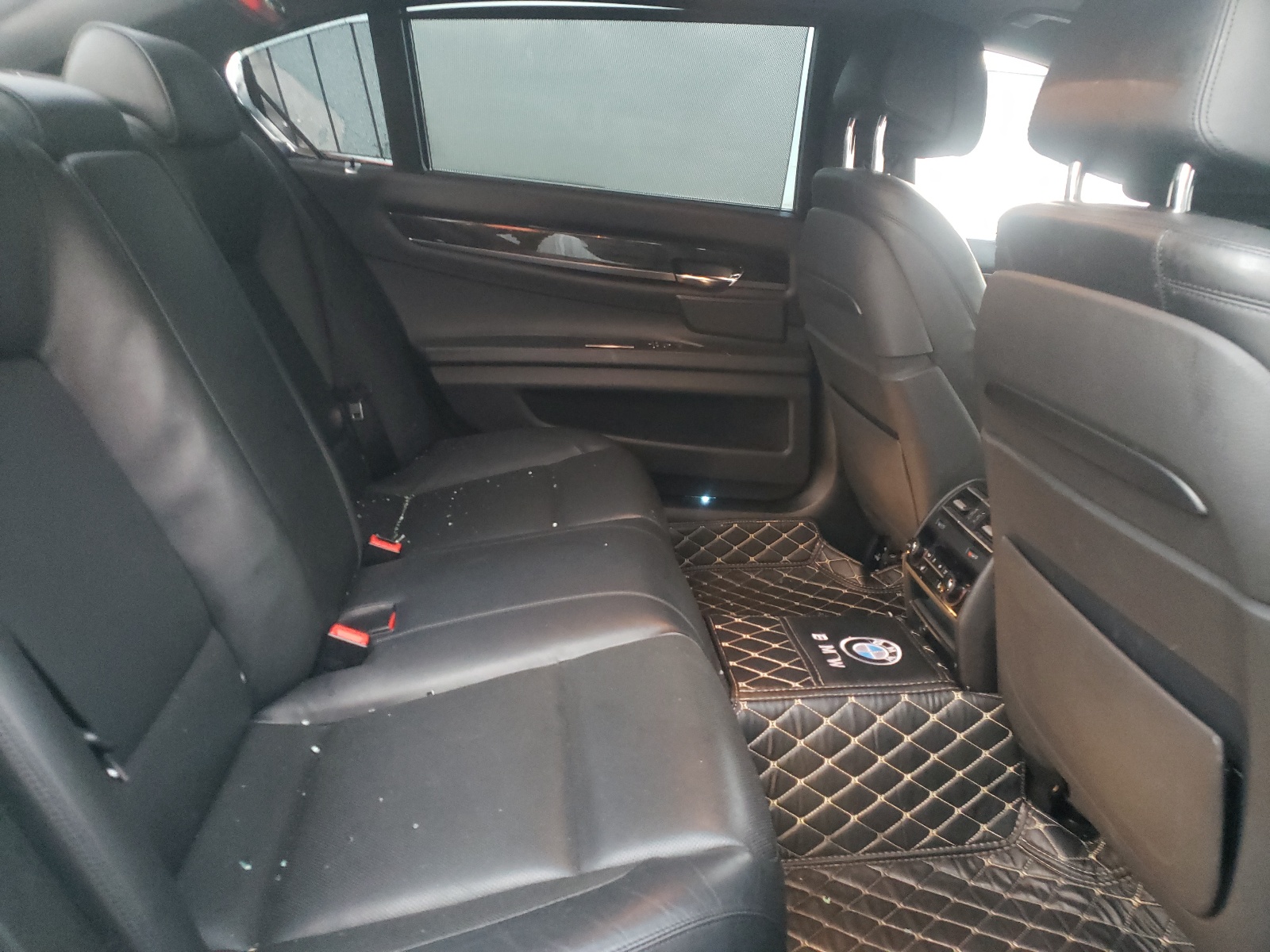 Photo 6 from auction – 2015 BMW 750LI XDRI with VIN WBAYF8C54FD655056
