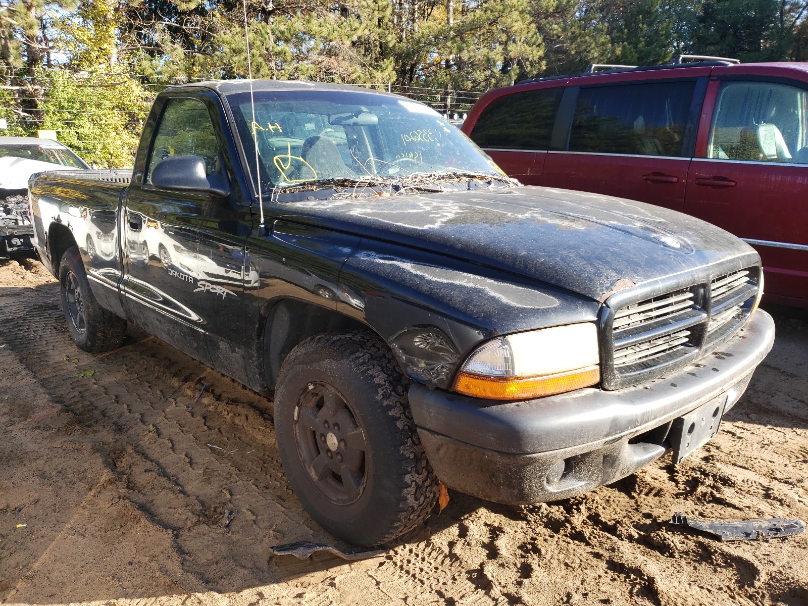 DODGE DAKOTA 2001 with VIN 1B7FL26X61S307518 - Photo from auction