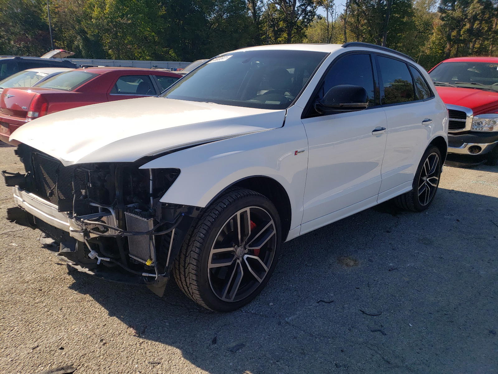 Photo 2 from auction – 2017 AUDI SQ5 PREMIU with VIN WA1CCAFP3HA042290