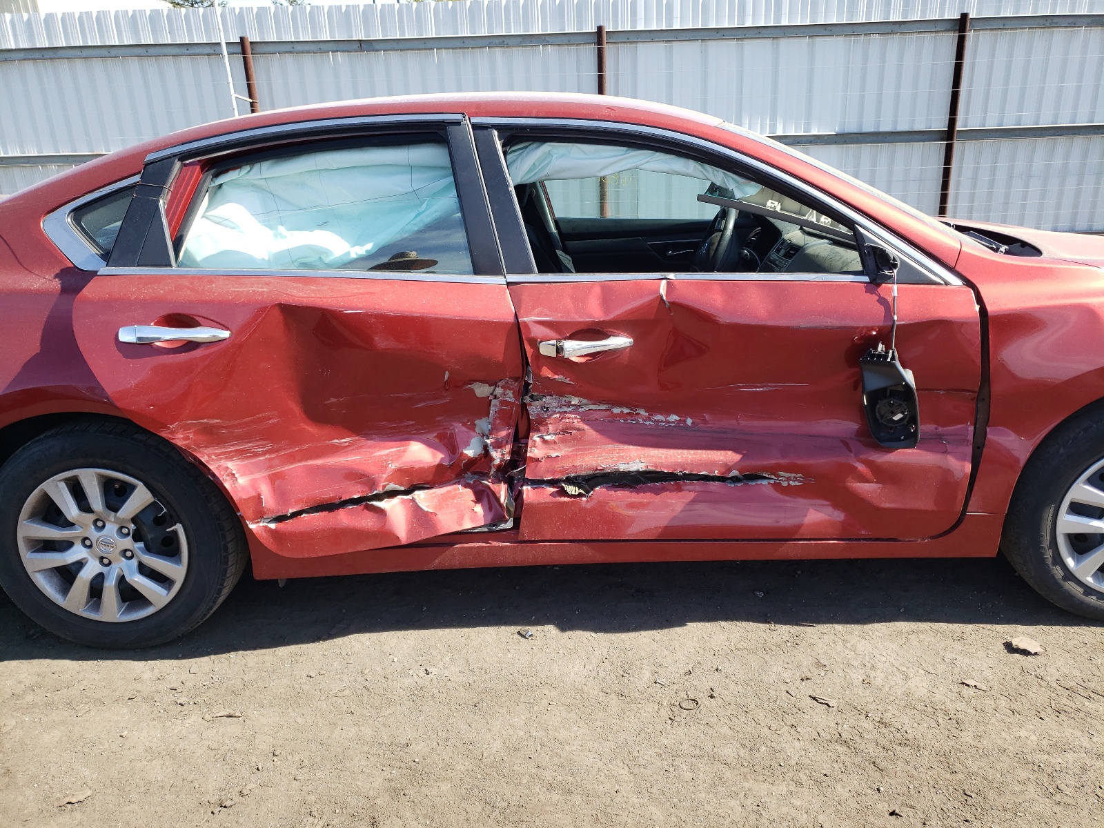 Photo 9 from auction – 2015 NISSAN ALTIMA 2.5 with VIN 1N4AL3AP8FC269689