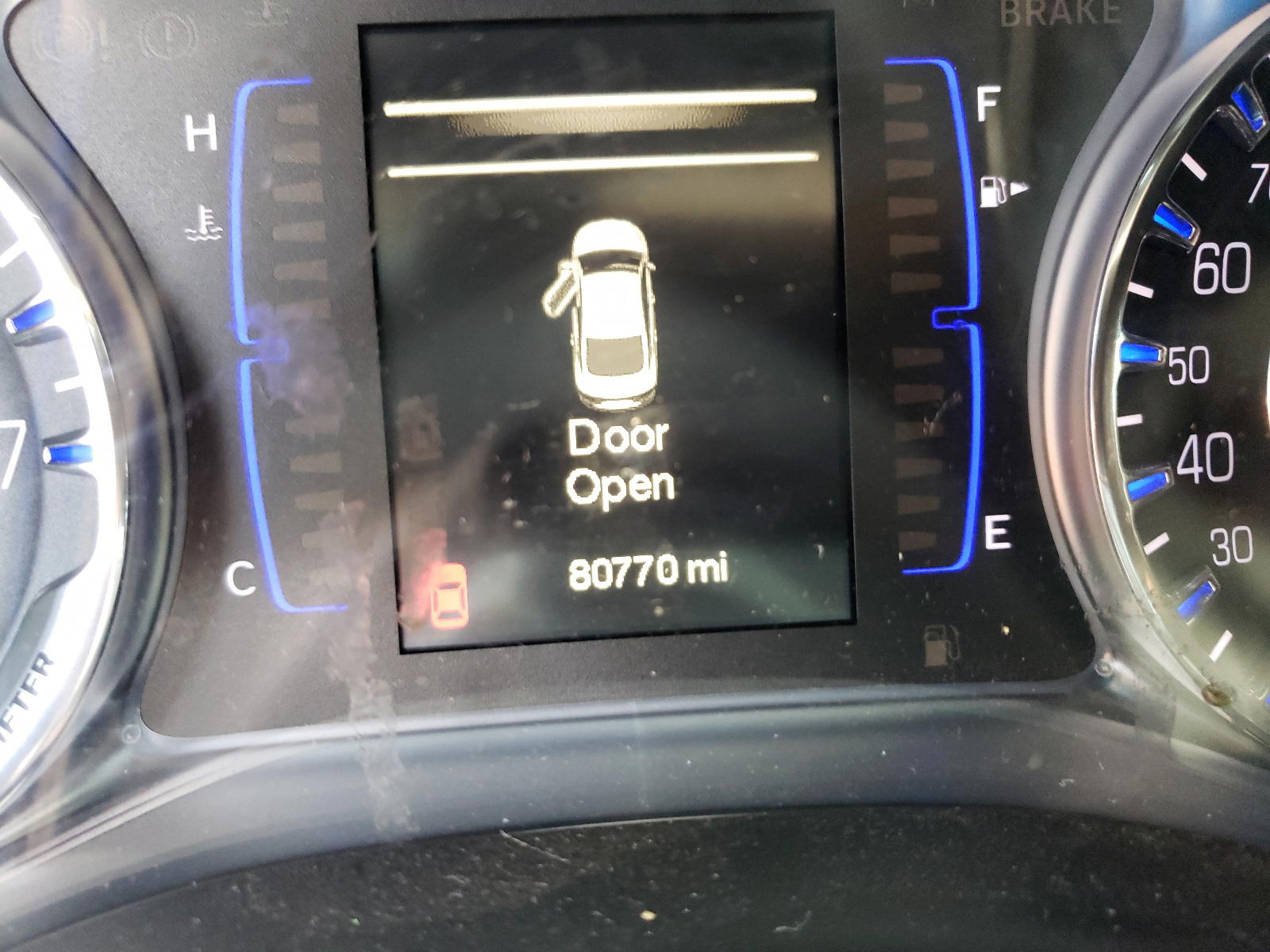 Photo 8 from auction – 2015 CHRYSLER 200 LIMITE with VIN 1C3CCCAB0FN685042