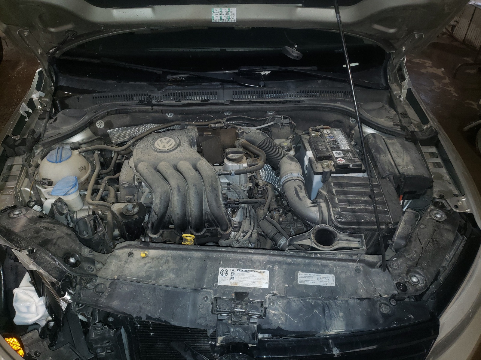 Photo 7 from auction – 2014 VOLKSWAGEN JETTA BASE with VIN 3VW2K7AJ8EM226436