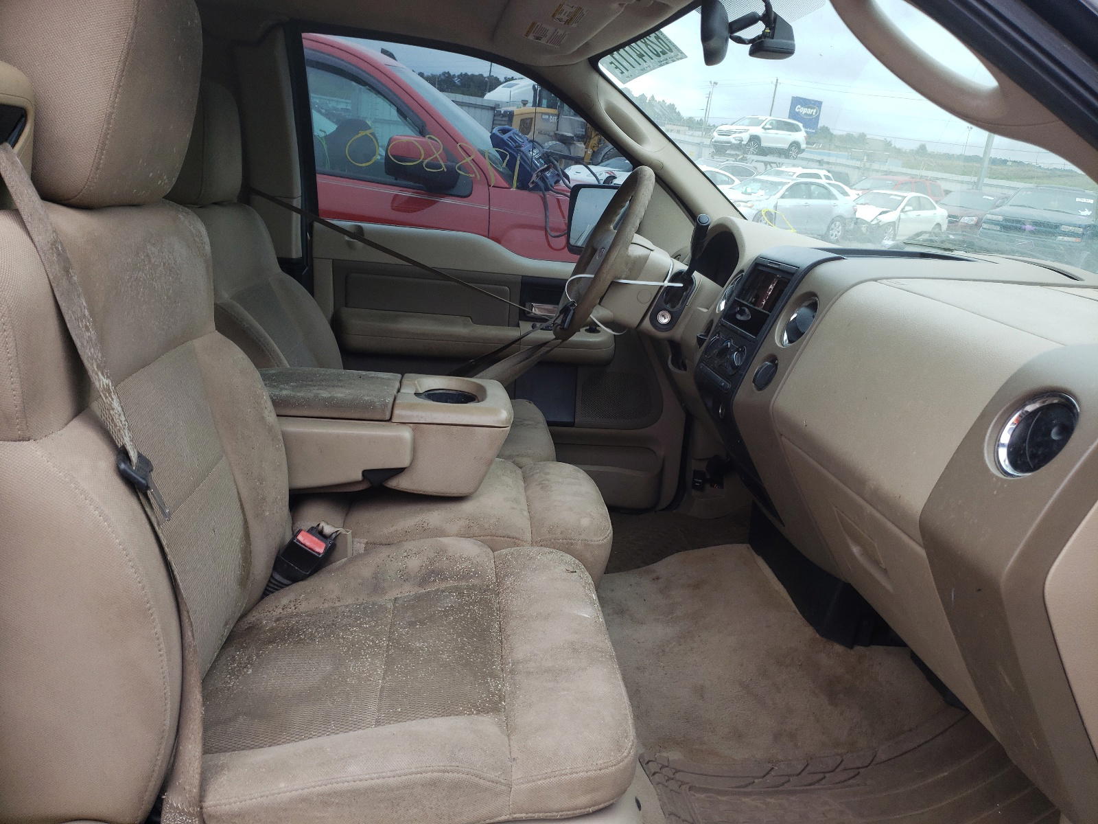 Photo 5 from auction – 2005 FORD F150 with VIN 1FTRX12W65FA22728