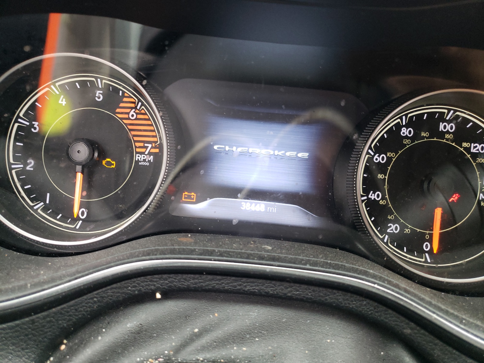 Photo 8 from auction – 2019 JEEP CHEROKEE L with VIN 1C4PJMDN0KD209128
