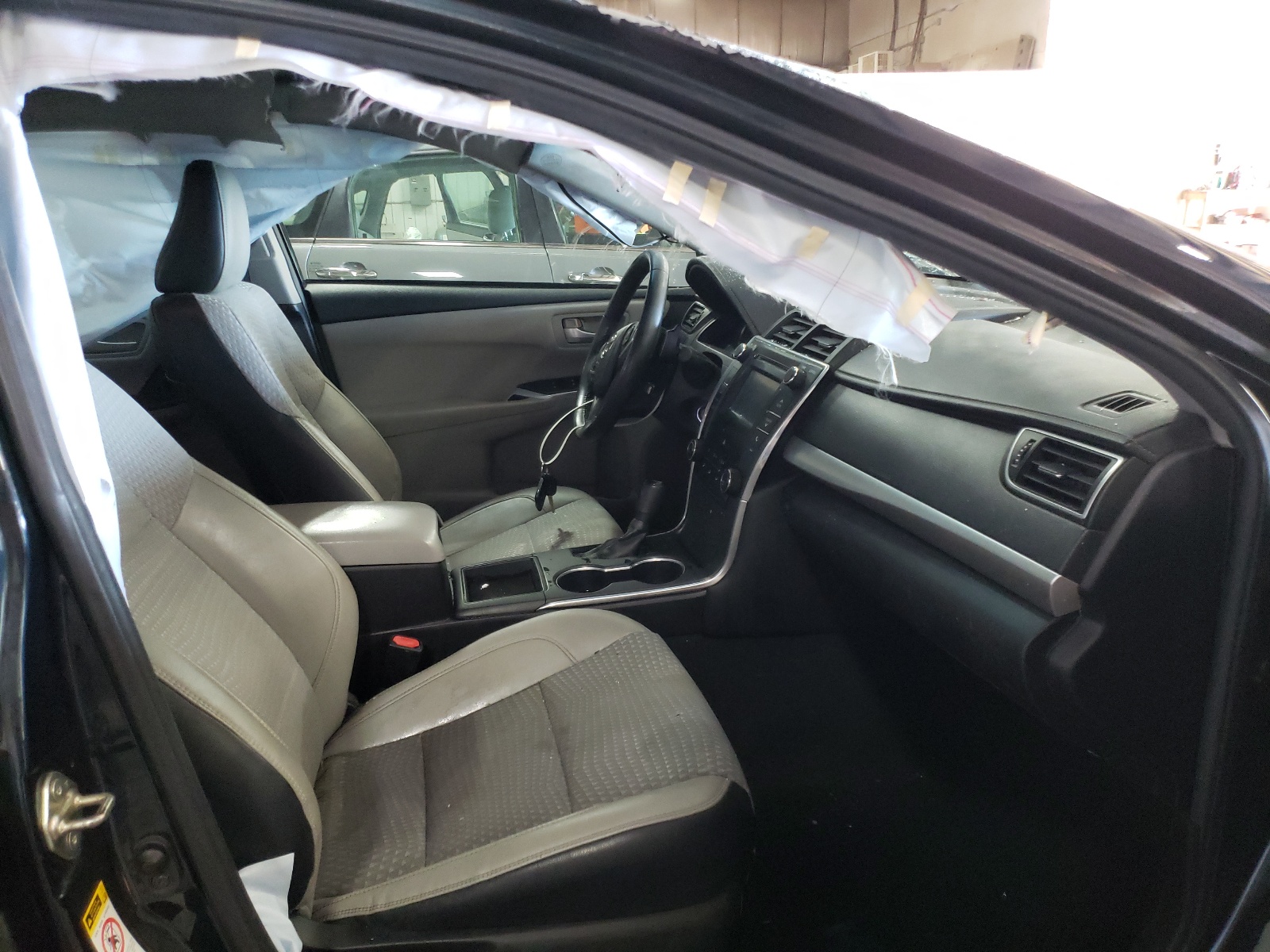 Photo 5 from auction – 2015 TOYOTA CAMRY LE with VIN 4T1BF1FK4FU483981