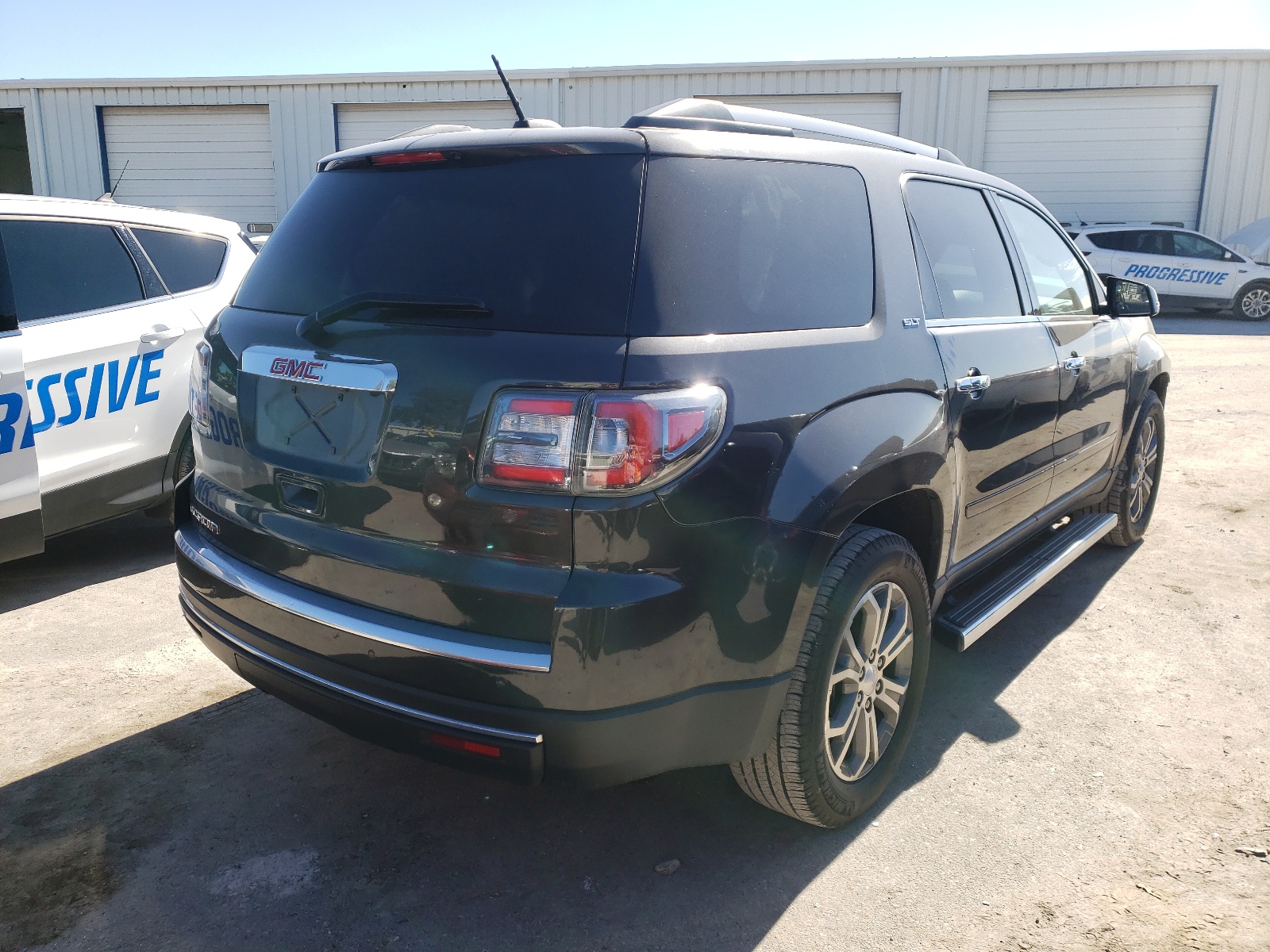 Photo 4 from auction – 2016 GMC ACADIA SLT with VIN 1GKKRRKD9GJ221141