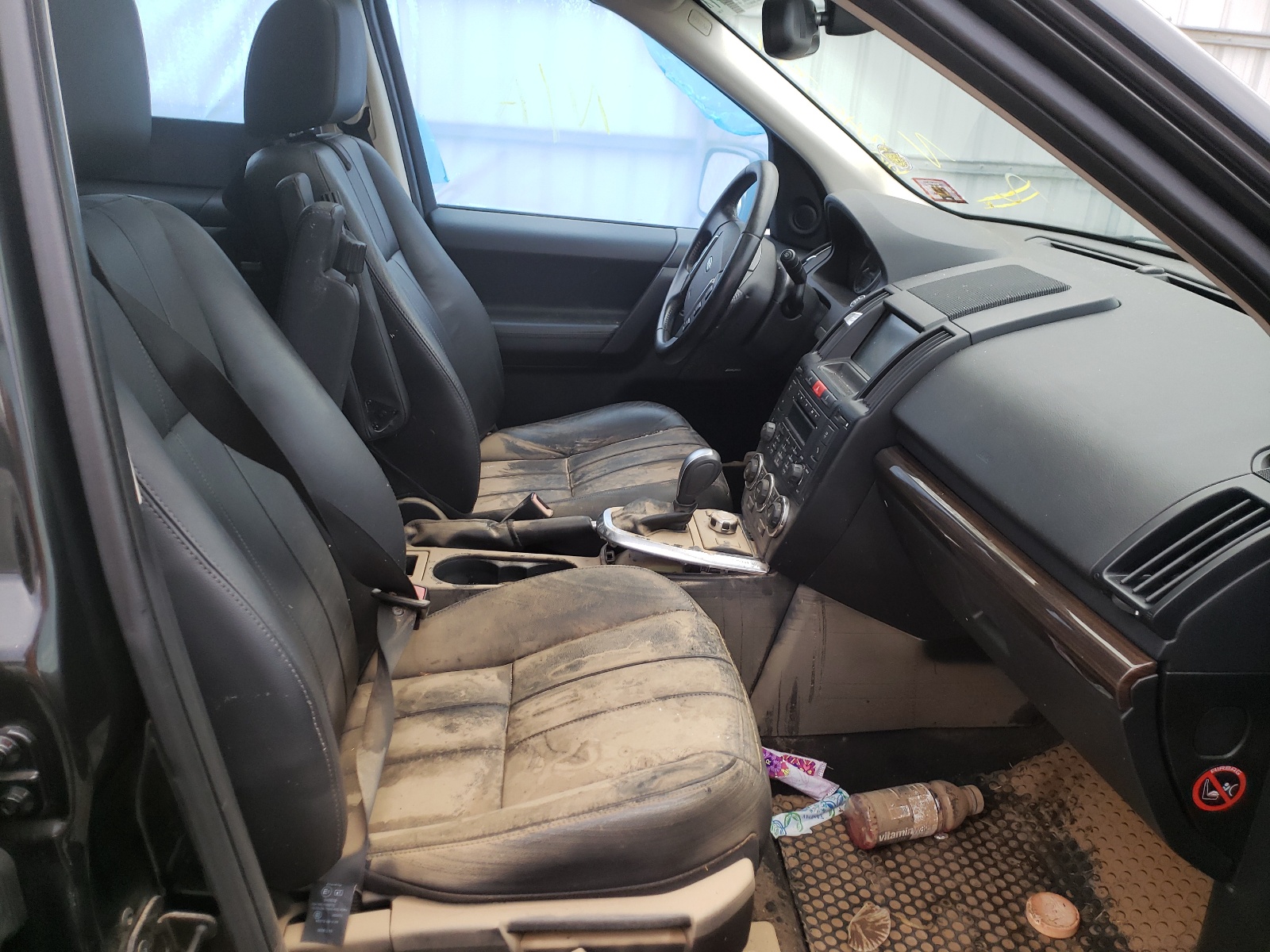 Photo 5 from auction – 2012 LAND ROVER LR2 HSE with VIN SALFR2BN2CH309682
