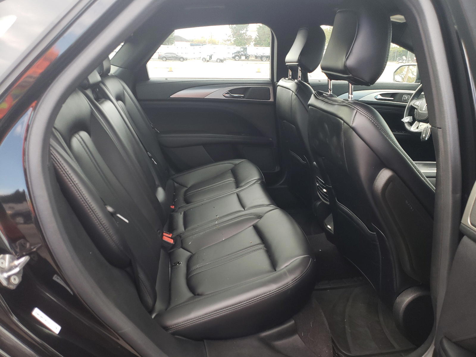 Photo 6 from auction – 2020 LINCOLN MKZ with VIN 3LN6L5A97LR615351