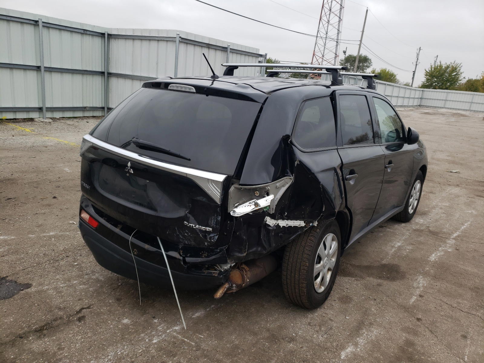Photo 4 from auction – 2014 MITSUBISHI OUTLANDER with VIN JA4AD2A38EZ017283