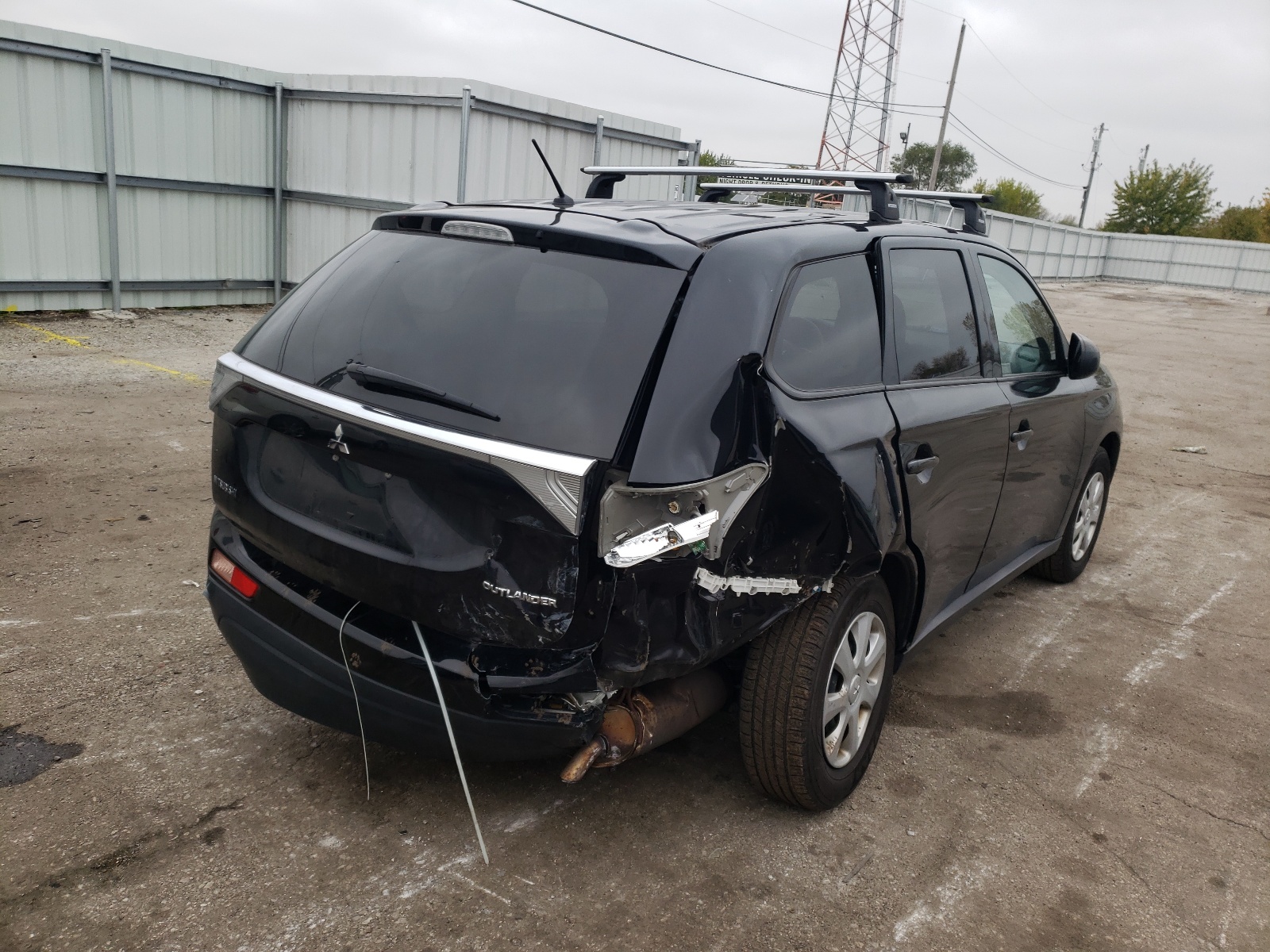 صورة رقم 4 من المزاد - 2014 MITSUBISHI OUTLANDER مع VIN JA4AD2A38EZ017283