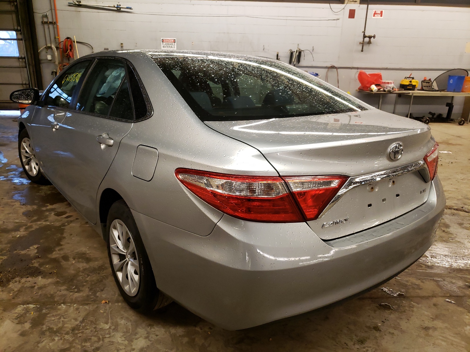 Photo 3 from auction – 2017 TOYOTA CAMRY LE with VIN 4T1BF1FK8HU382669
