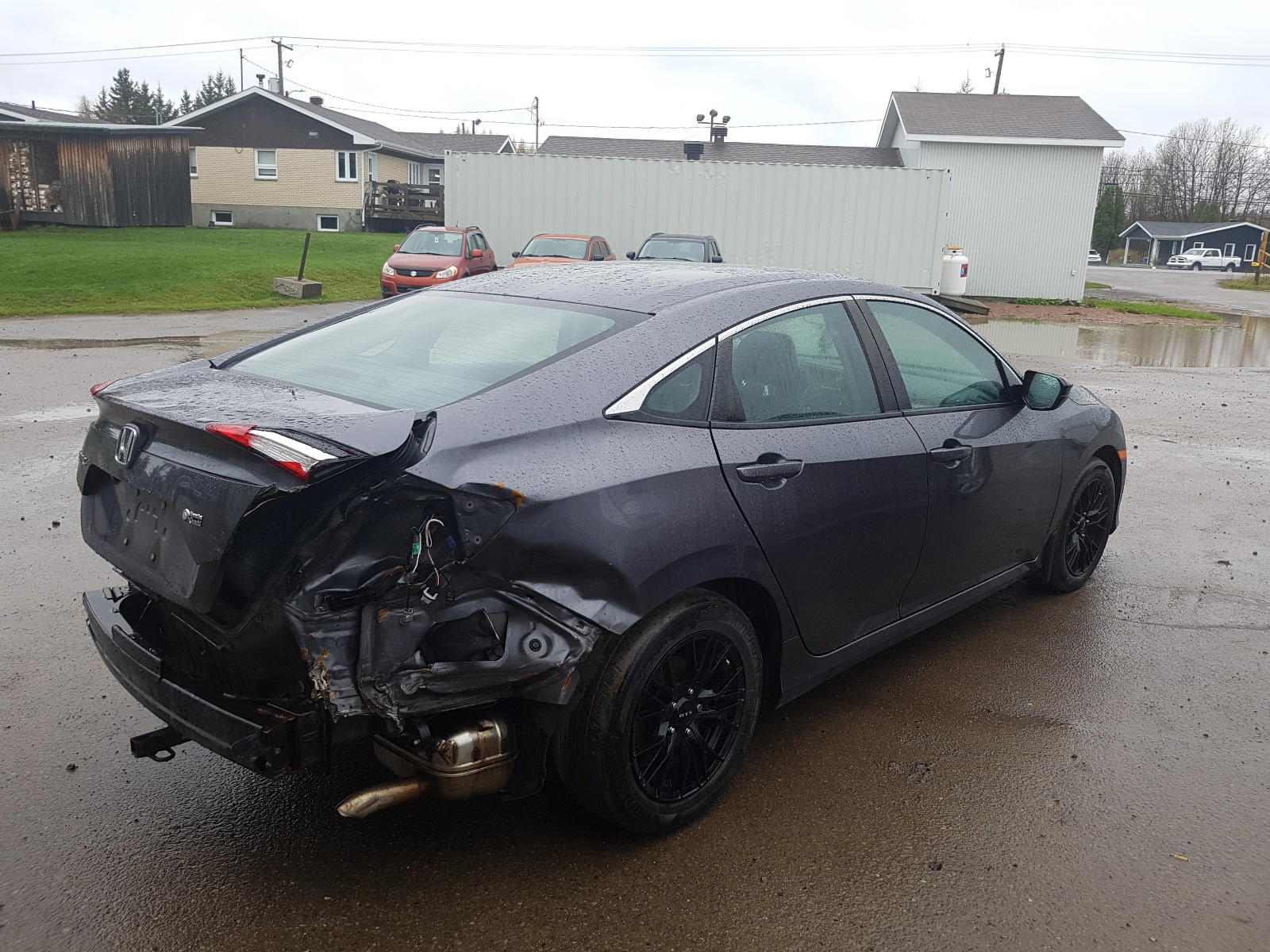 Photo 4 from auction – 2017 HONDA CIVIC DX with VIN 2HGFC2E27HH025266