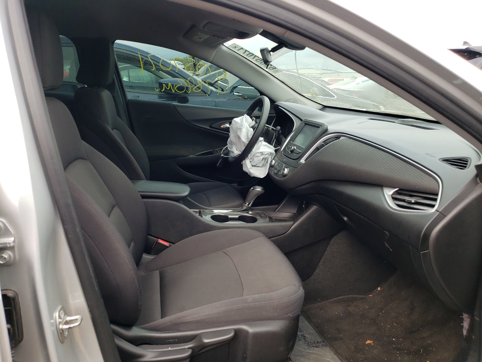 Photo 5 from auction – 2017 CHEVROLET MALIBU LS with VIN 1G1ZB5STXHF253124