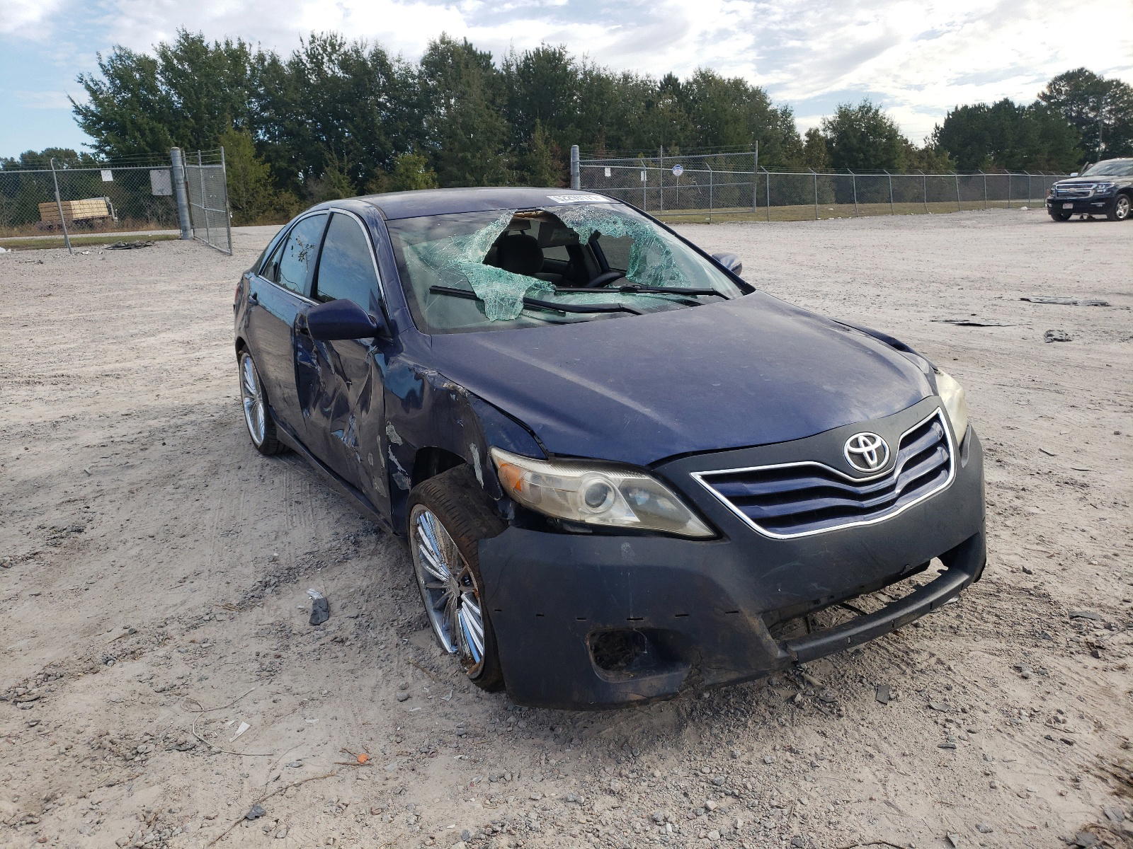 TOYOTA CAMRY BASE 2011 with VIN 4T1BF3EK3BU717910 - Photo from auction
