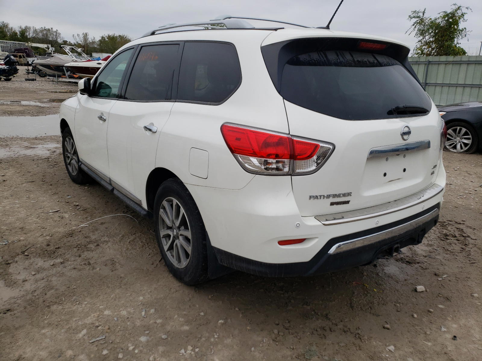 Photo 3 from auction – 2014 NISSAN PATHFINDER with VIN 5N1AR2MM1EC629982