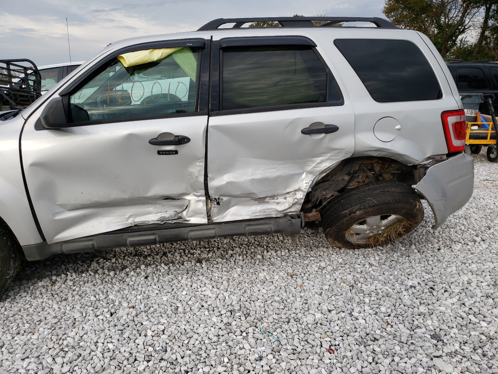 Photo 9 from auction – 2009 FORD ESCAPE XLS with VIN 1FMCU93G39KB78397