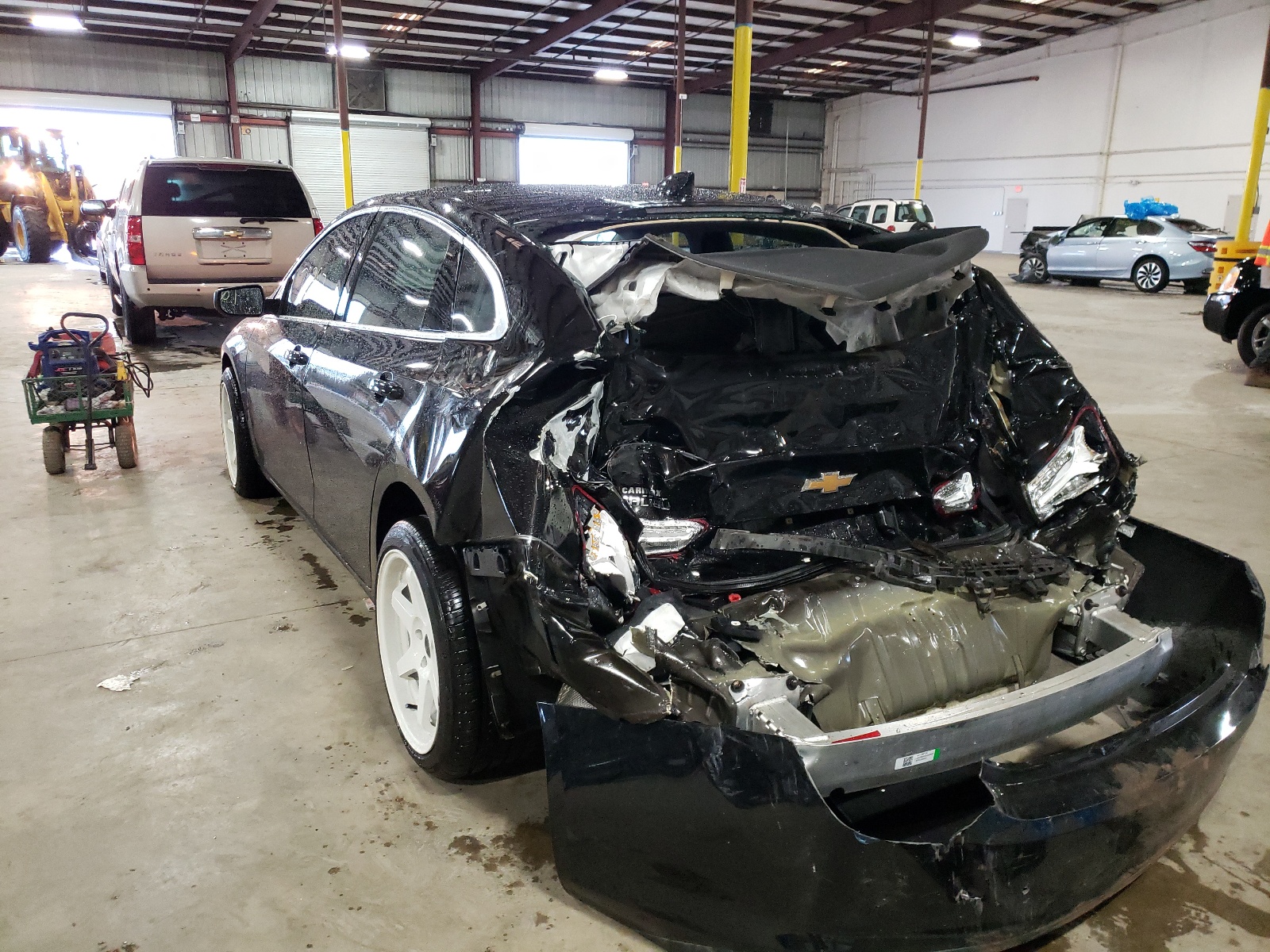 Photo 3 from auction – 2019 CHEVROLET MALIBU LT with VIN 1G1ZD5ST2KF124103