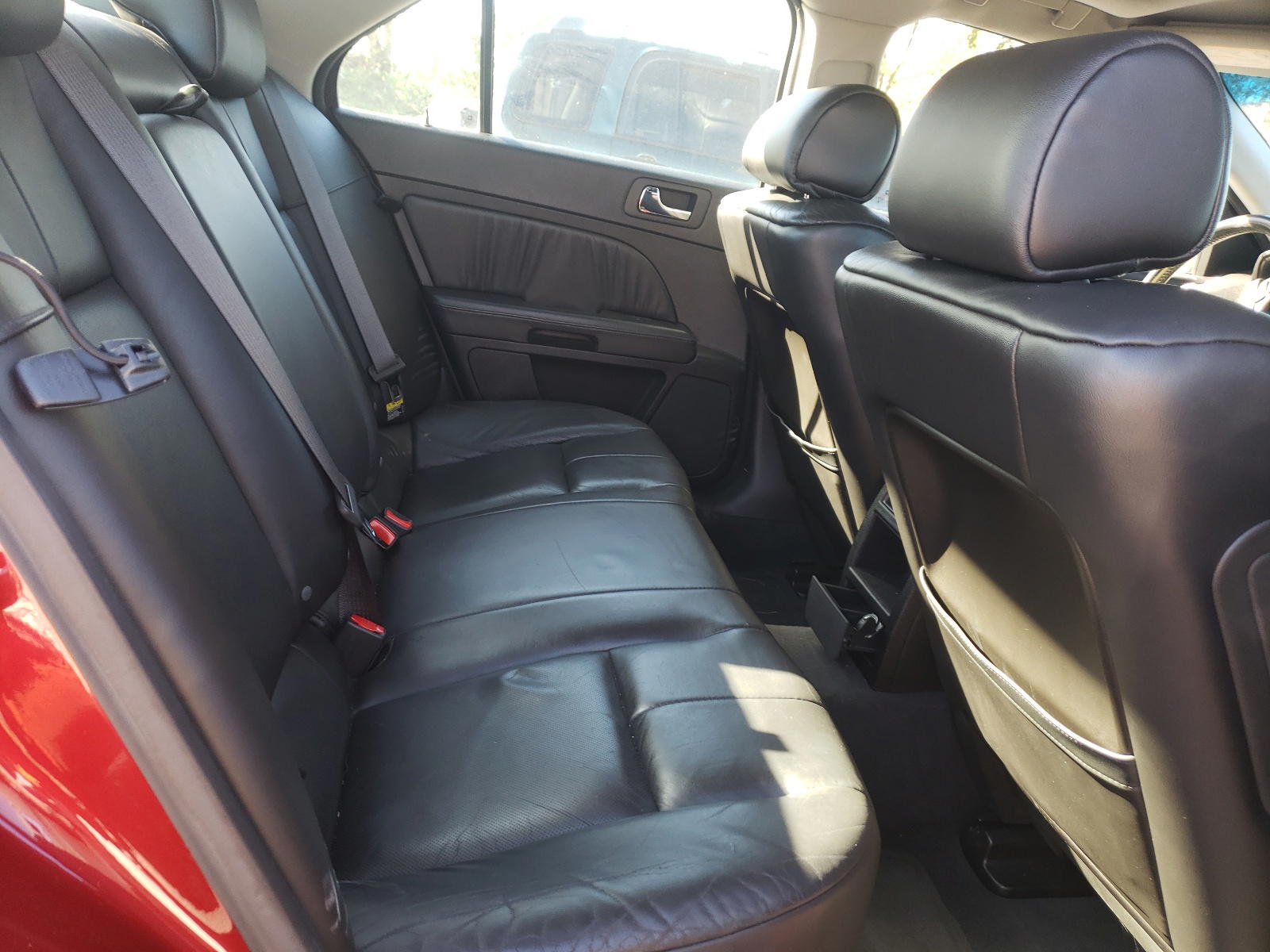 Photo 6 from auction – 2005 CADILLAC STS with VIN 1G6DW677X50187733
