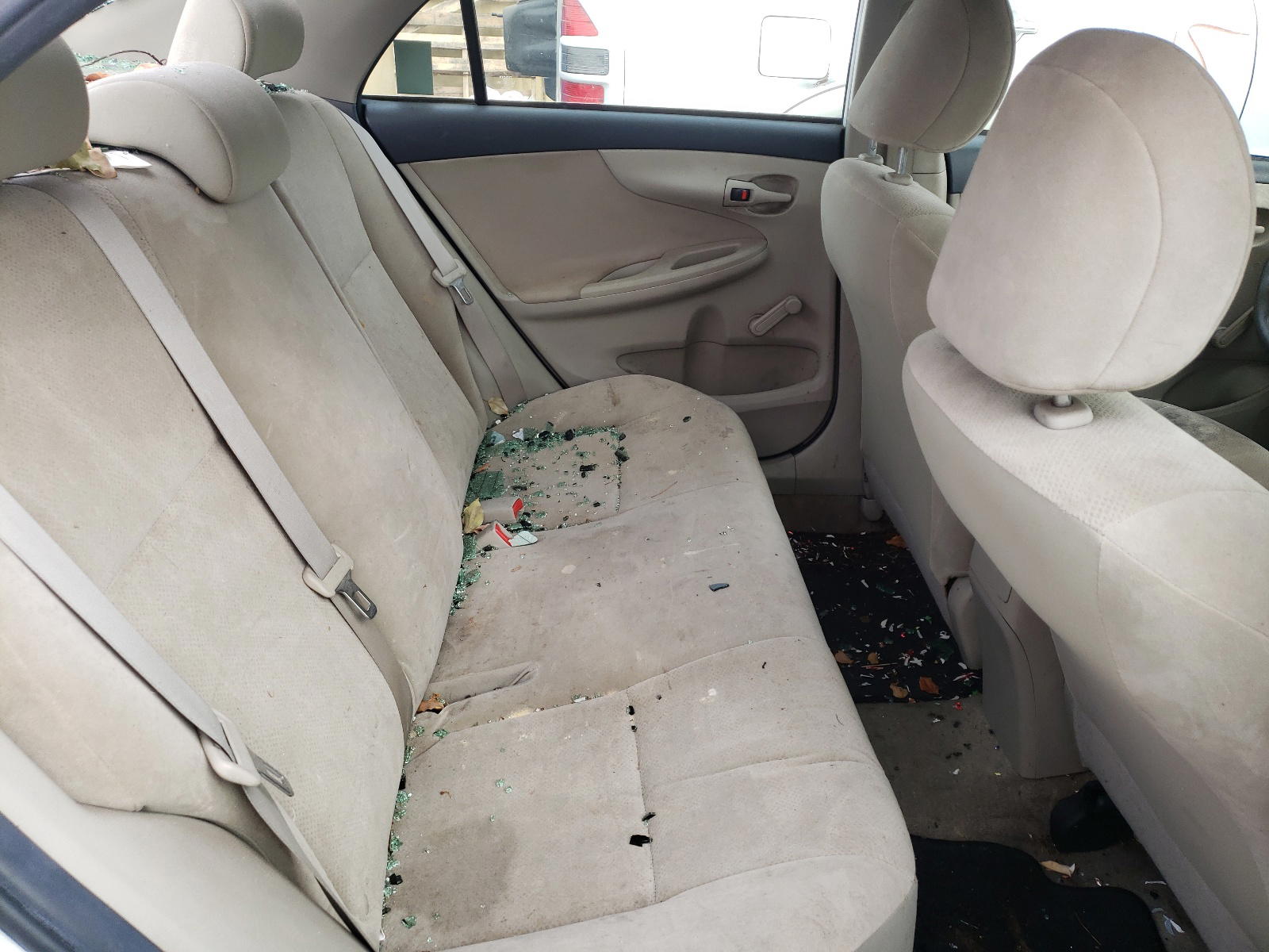 Photo 6 from auction – 2011 TOYOTA COROLLA BA with VIN JTDBU4EE4B9154959