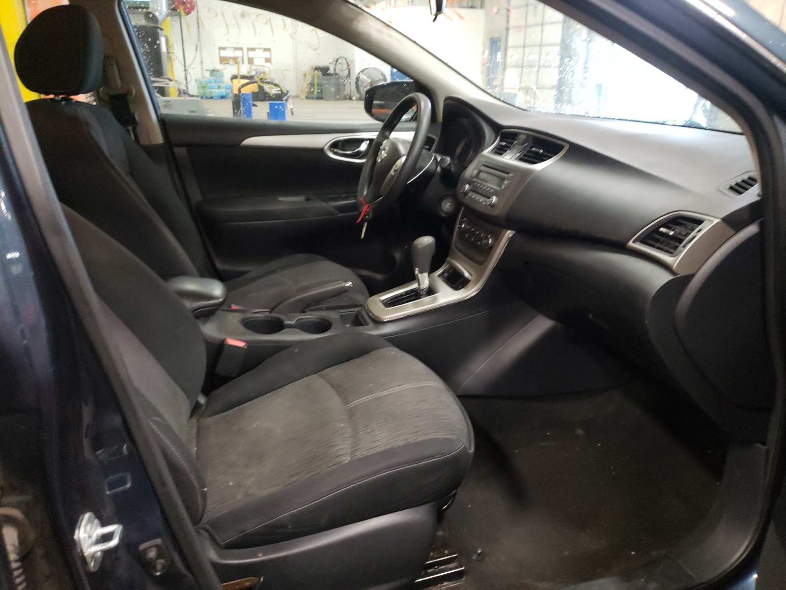Photo 5 from auction – 2014 NISSAN SENTRA S with VIN 3N1AB7AP8EY202894