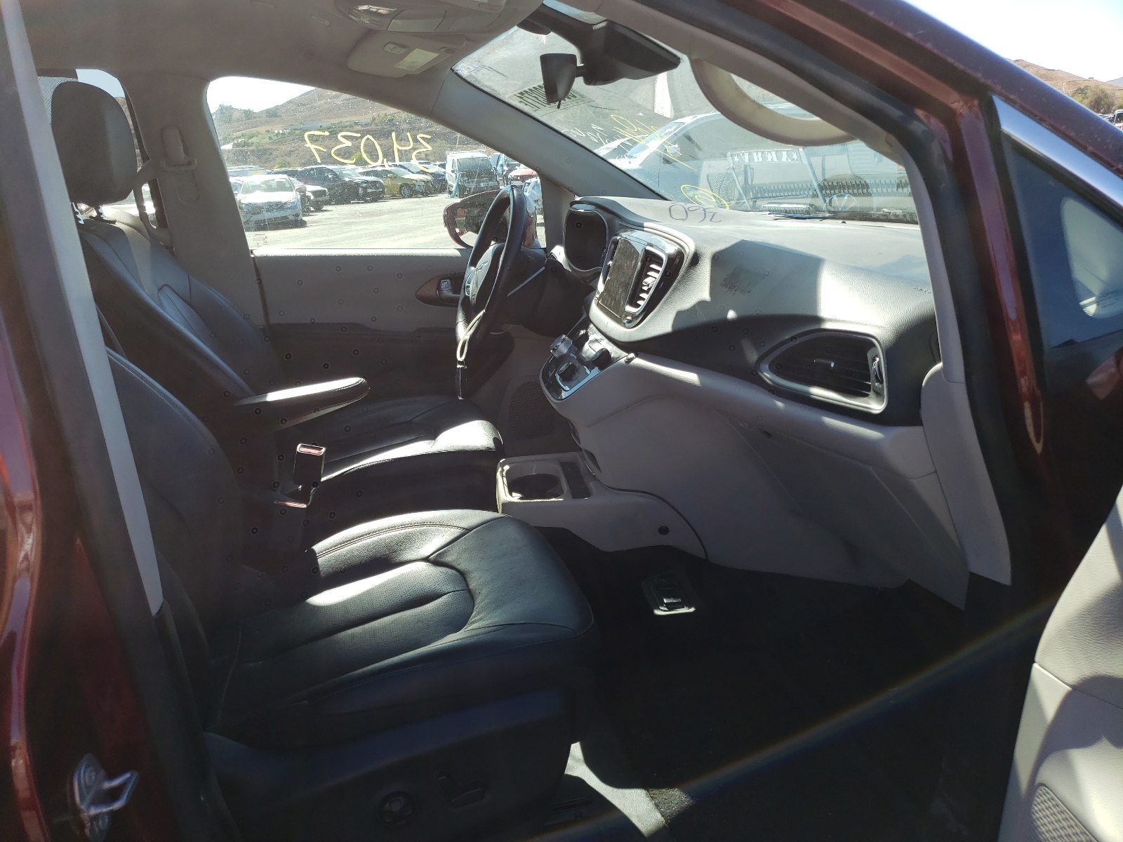 صورة رقم 5 من المزاد - 2018 CHRYSLER PACIFICA T مع VIN 2C4RC1BG9JR340494