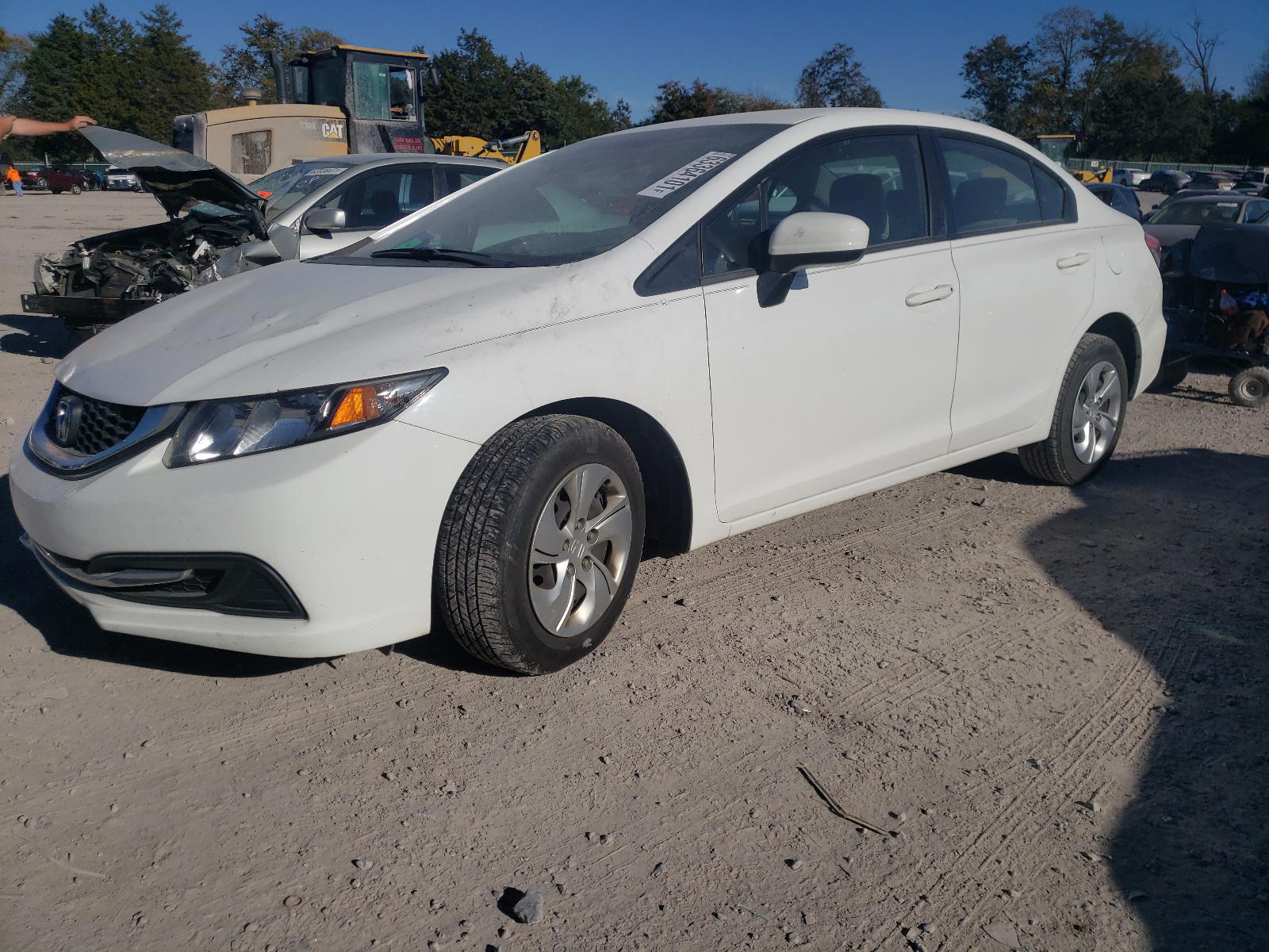 Photo 2 from auction – 2014 HONDA CIVIC LX with VIN 19XFB2F53EE071677