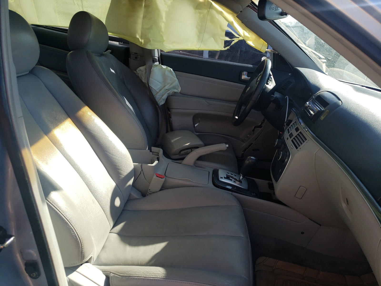 Photo 5 from auction – 2008 HYUNDAI SONATA with VIN 5NPEU46C98H346937