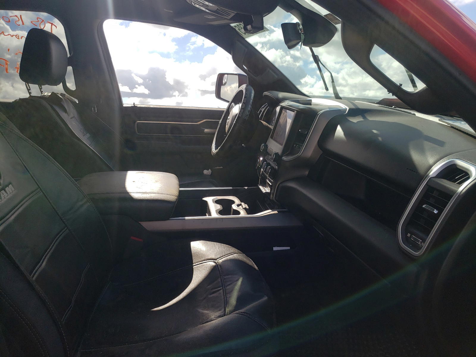 Photo 5 from auction – 2019 RAM 1500 BIG H with VIN 1C6SRFFTXKN668761