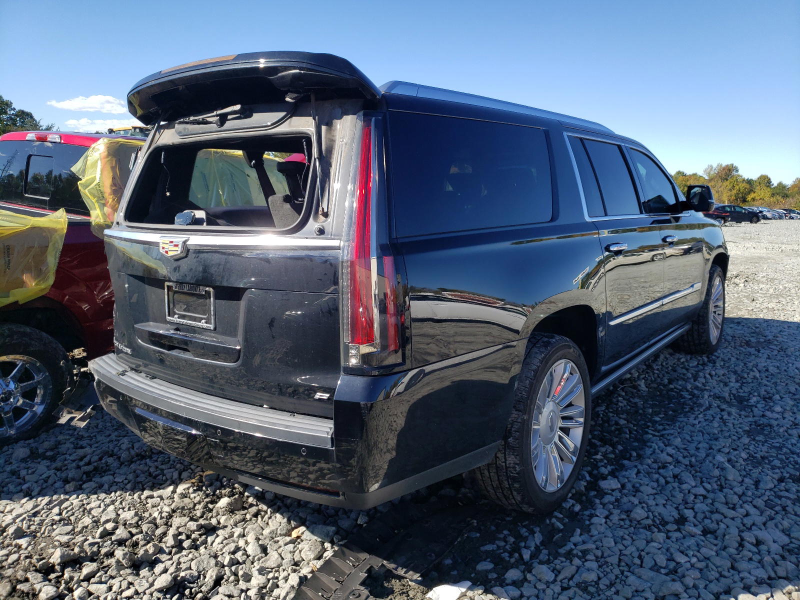 Photo 4 from auction – 2015 CADILLAC ESCALADE E with VIN 1GYS4UKJ5FR715283