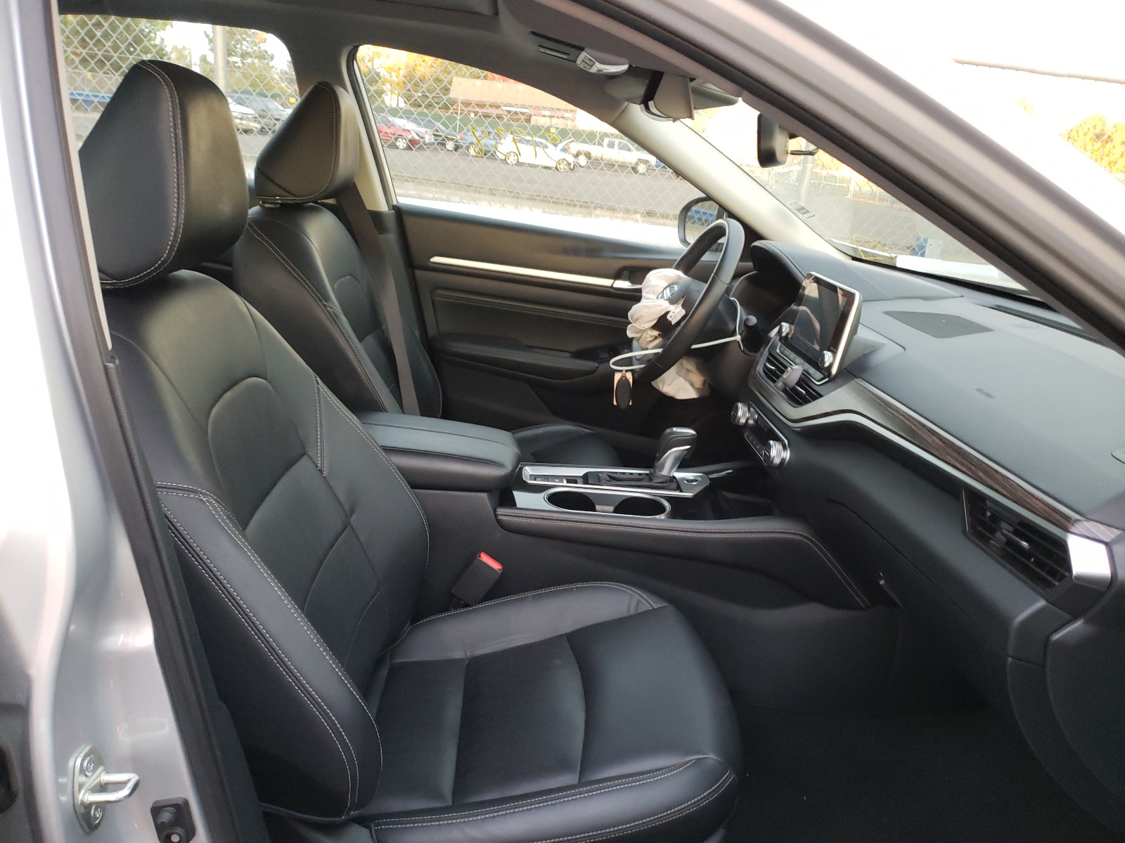Photo 5 from auction – 2020 NISSAN ALTIMA SL with VIN 1N4BL4EV6LC156693