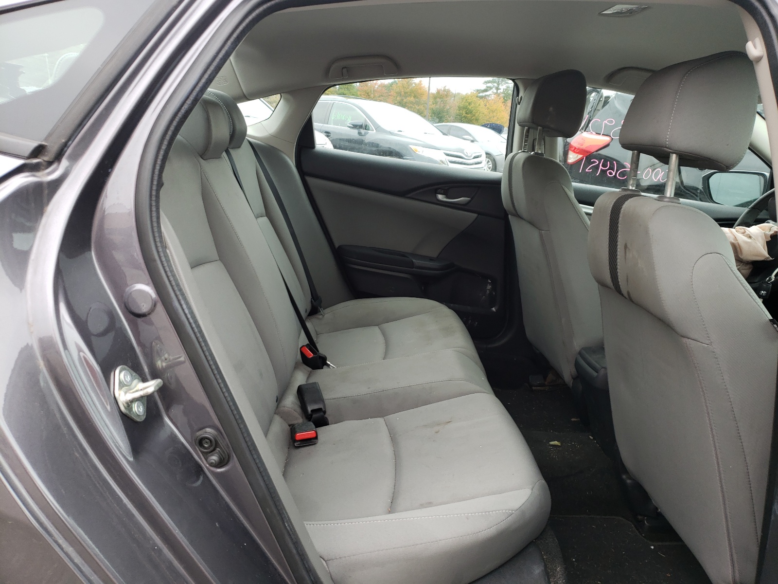 Photo 6 from auction – 2016 HONDA CIVIC LX with VIN 19XFC2F55GE205718