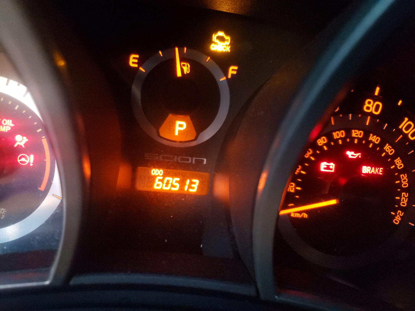 Photo 8 from auction – 2011 TOYOTA SCION TC with VIN JTKJF5C73B3009309