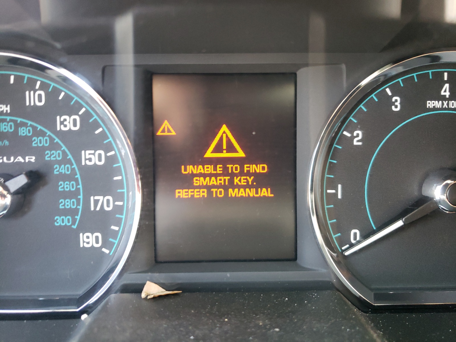 صورة رقم 8 من المزاد - 2014 JAGUAR XF مع VIN SAJWJ0EF0E8U28259