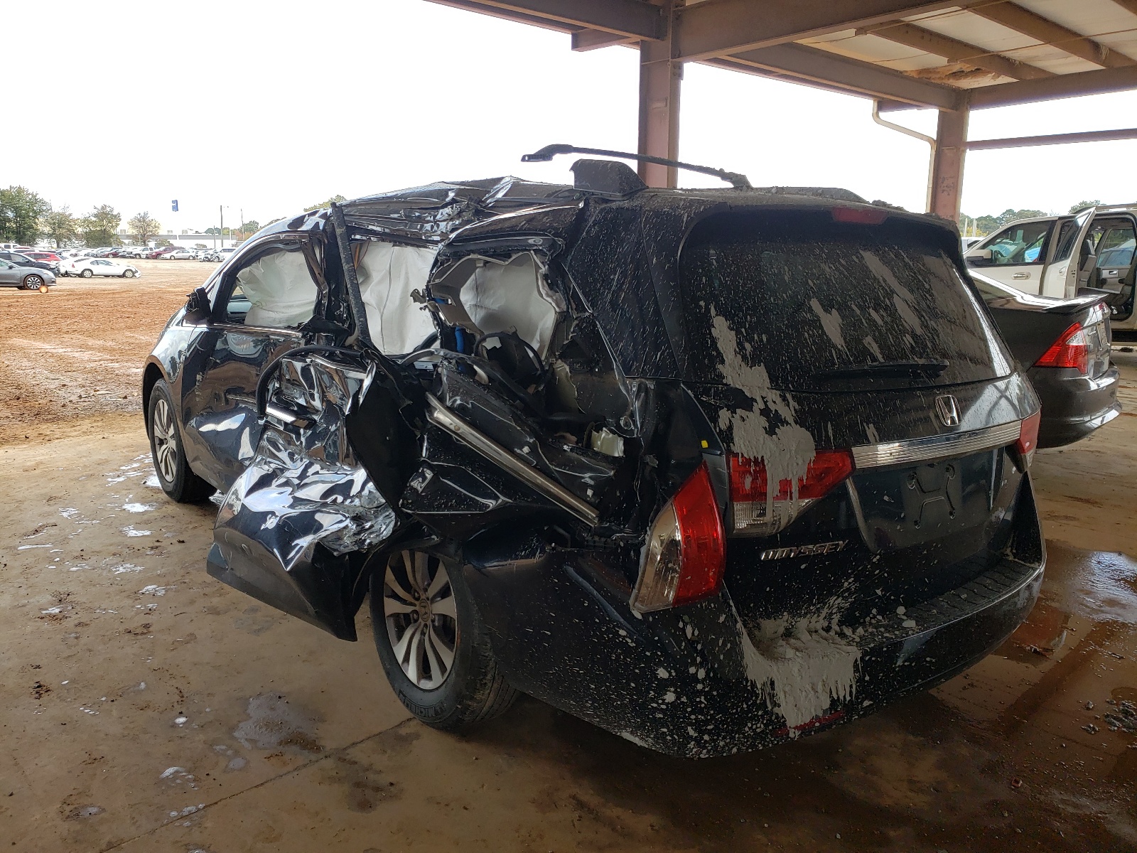 Photo 3 from auction – 2015 HONDA ODYSSEY EX with VIN 5FNRL5H66FB047631