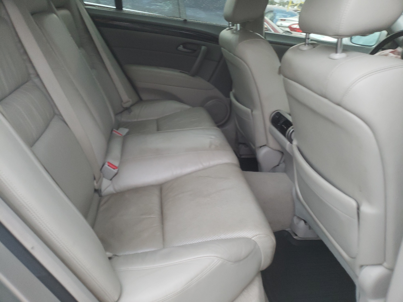 Photo 6 from auction – 2009 ACURA RL with VIN JH4KB26629C000795